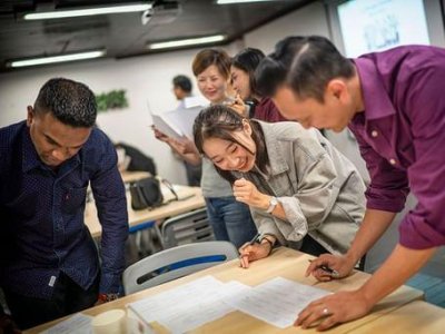 Cara Membuat Learning Path Hotel: Menghubungkan Training, Kompetensi, dan Career Progression