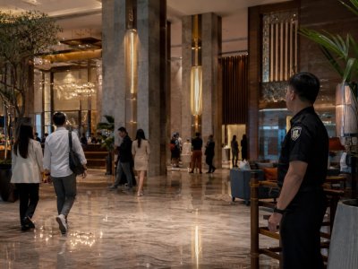 Security Hotel Bukan Sekadar Menjaga Pintu, Ini Tanggung Jawab yang Sering Tidak Terlihat
