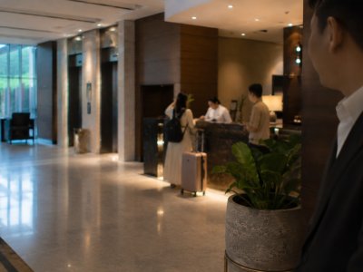 Quality Control Hotel: Menjaga Konsistensi Service Tanpa Membebani Operasional