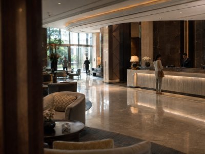Standar Operasional Hotel Bintang 5: Menjaga Konsistensi Service, Detail, dan Guest Experience